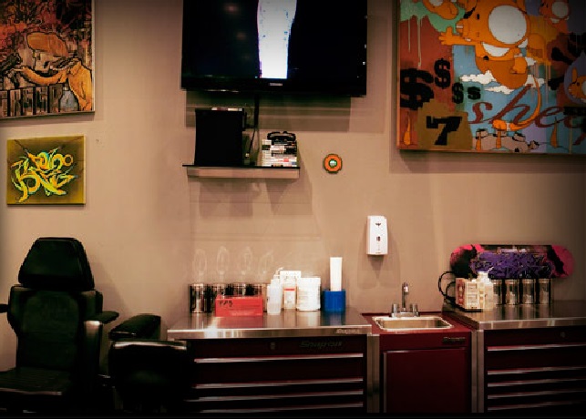 Body Mod Ink Tattoo Shop, a Painful Pleasures' Studio 