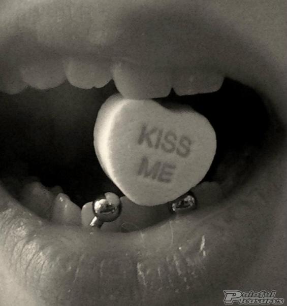 Frowney Piercings | Oral Web Piercings | Oral Frenulum Piercings 