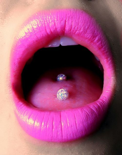 Tongue Piercing Pictures 