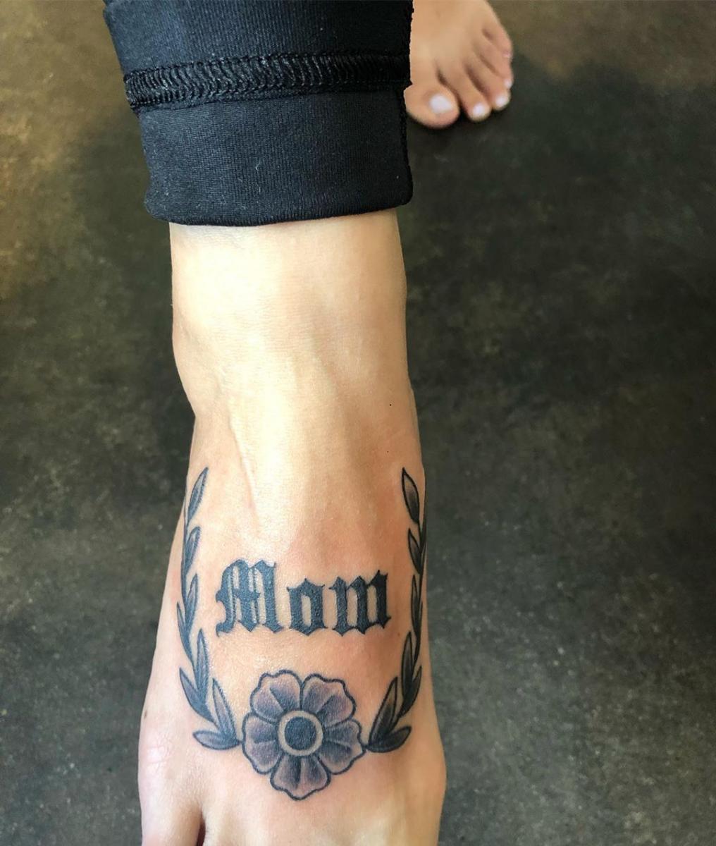 mom tattoos, traditional tattoos, AJ Trillo tattoo