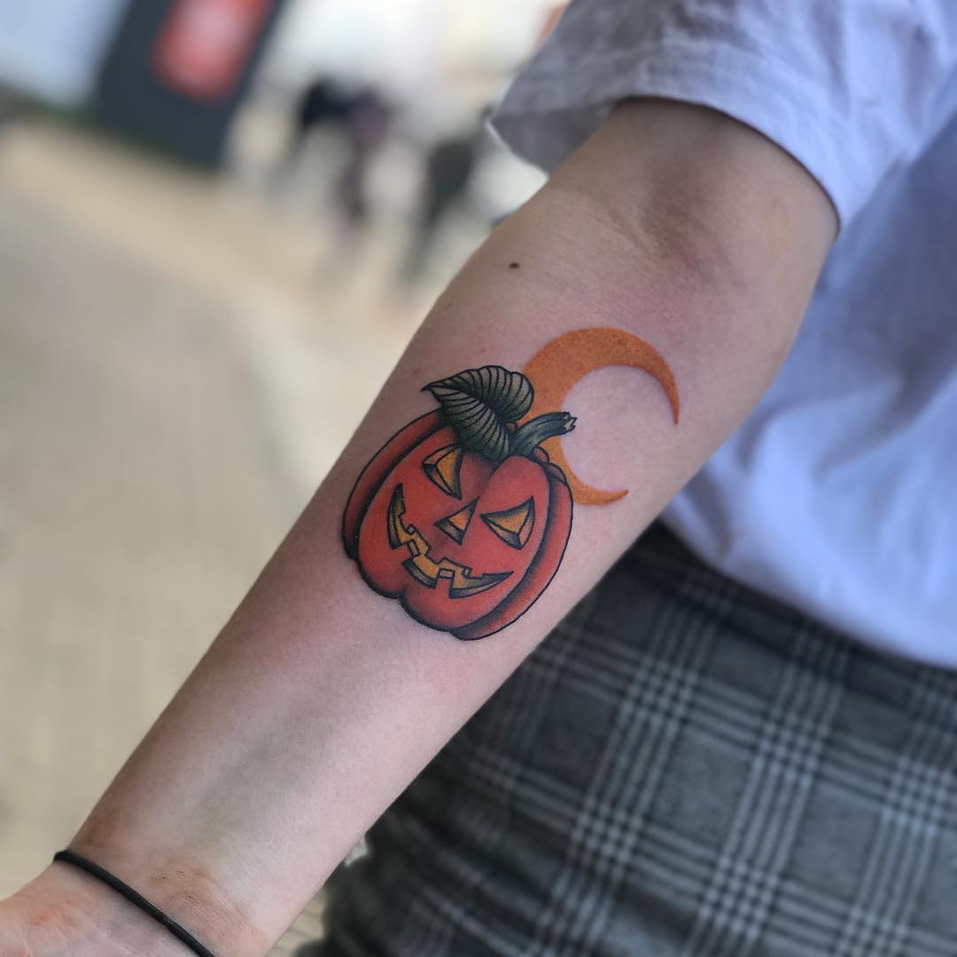 halloween tattoos, horror tattoos, traditional tattoos, Harry Hopkins tattoo